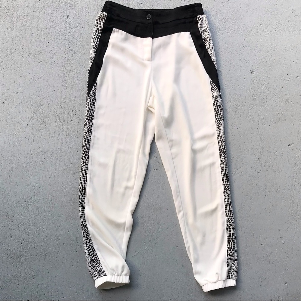 CARIBBEAN JOE Silky Mob Wife Animal Print Abstract Side Stripe Jogger Pants